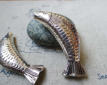 Accessories - 4 Pcs Of Antique Silver Lovely 3D Curved Fish Beads Pendants 16x55mm A5523