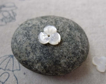 Accessories - 4 Pcs Of Natural Shell Engraved  Flower Charms 10mm A6718