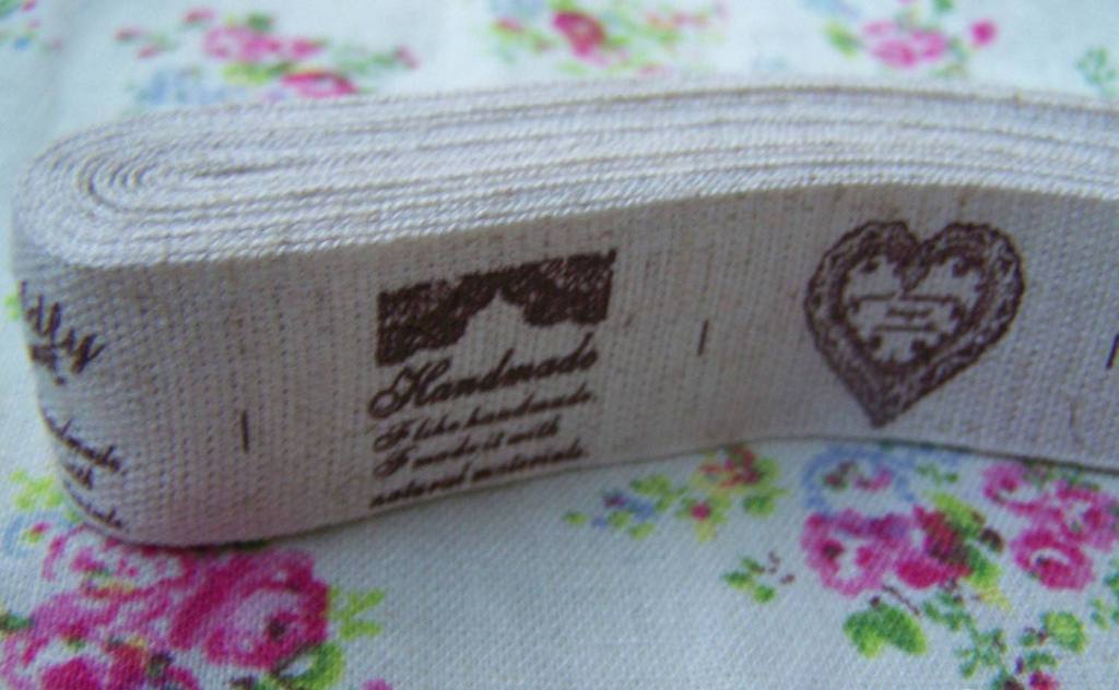 Accessories - 5.46 Yards (5 Meters) Lovely Heart Print Linen Ribbon Label String A2670