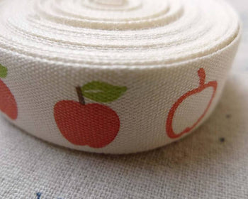 Accessories - 5.46 Yards (5 Meters) Lovely Red Apple Print Cotton Ribbon Label String A6041