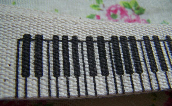 Accessories - 5.46 Yards (5 Meters) Musical Keyboard Print Cotton Ribbon Label String A2625