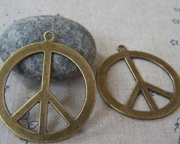 Accessories - 5 Pc Of Antique Bronze Huge Peace Symbol Pendants 40mm A3335
