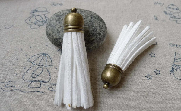 Accessories - 5 Pcs Of Square Faux Suede White Leather Tassel With Brass Bead Caps A6647