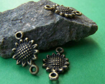 Accessories - 50 Pcs Of Antique Bronze Sunflower Connector Charms 10mm A3322