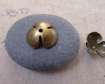 Accessories - 50 Pcs Of Antique Bronze Three Leaf Bead Caps 15mm A7422
