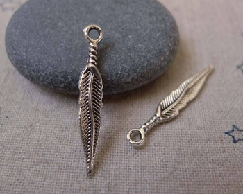 Accessories - 50 Pcs Of Antique Silver Feather Charms 5x28mm A7496