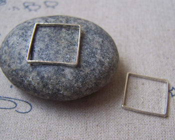 Accessories - 50 Pcs Of Platinum Tone Brass Square Rings 16mm A4897
