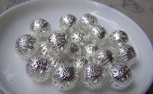 Accessories - 50 Pcs Of Silver Tone Filigree Ball Spacer Beads Size 12mm A2759