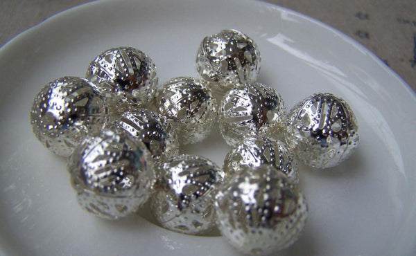 Accessories - 50 Pcs Of Silver Tone Filigree Ball Spacer Beads Size 14mm A1977