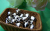 Accessories - 50 Pcs Of Silvery Gray Nickel Tone Round Bells 6mm A3862