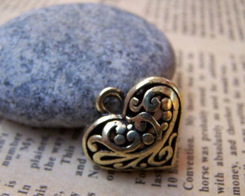 Accessories - 6 Pcs Of Antique Bronze 3D Filigree Swirly Heart Pendants  20x20mm A3018