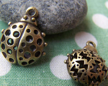 Accessories - 6 Pcs Of Antique Bronze Filigree Ladybug Ladybird Pendants 17x18mm A1802