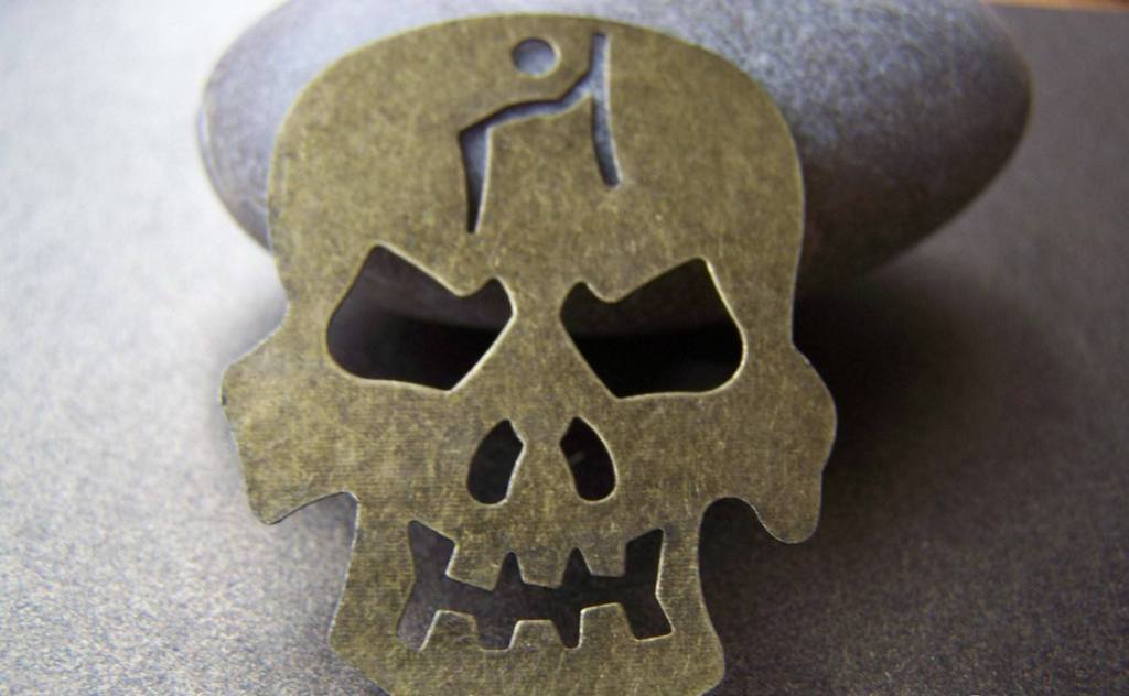 Accessories - 6 Pcs Of Antique Bronze Filigree Skull Embellishments Findings 37x49mm A3980