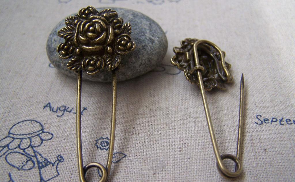 Accessories - 6 Pcs Of Antique Bronze Lovely Round Flower Safety Pins Broochs 11x50mm A2881