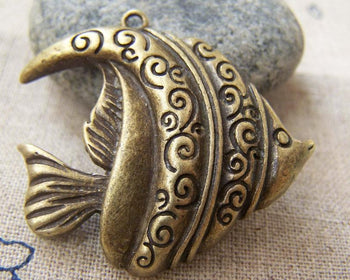 Accessories - 6 Pcs Of Antique Bronze Tropical Fish Charms Pendants 32x37mm A1464
