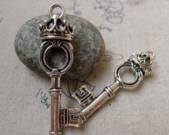 Accessories - 6 Pcs Of Antique Silver 3D Crown Key Charms 15x54mm A6046