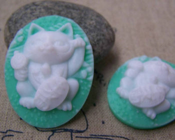Accessories - 6 Pcs Of Resin Oval Cat Cameo Cabochon Green 28x37mm A2794