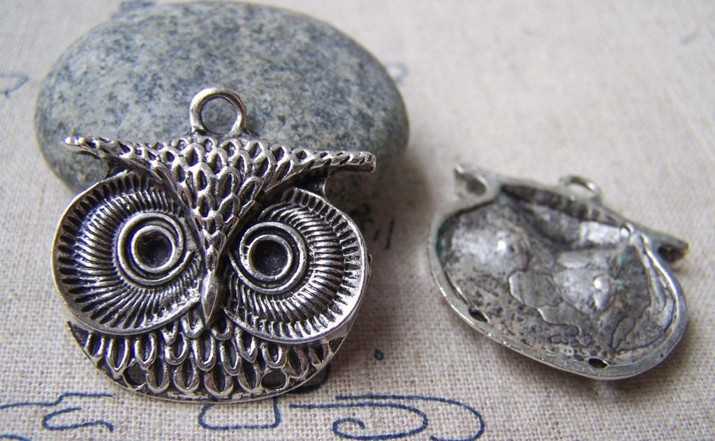 Accessories - 8 Pcs Of Antique Silver Lovely Owl Head Charms 31x31mm A1840