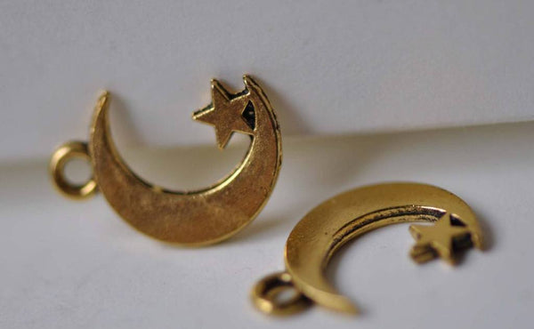 Accessories - Antique Gold Crescent Moon Star Charms 11x17mm Set Of 20 Pcs A7882