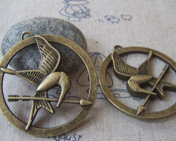 Accessories - Bird Carrying Arrow Round Bronze Pendants 45mm Double Sided Set Of 4 Pcs A4364