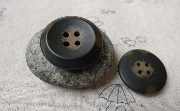 Accessories - Buttons Antiqued Four Hole Plastic Round  25mm Set Of 10 Pcs A6777