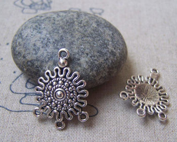 Accessories - Earring Pendant Antique Silver Three Loops Round Charms 17x20mm Set Of 10 A4935
