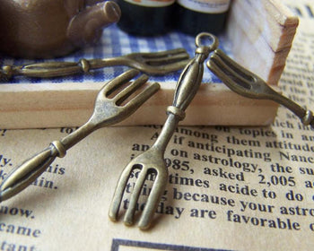 Accessories - Forks Pendants Tableware Antique Bronze Charms 6.5x35mm Set Of 10 Ocs A1472