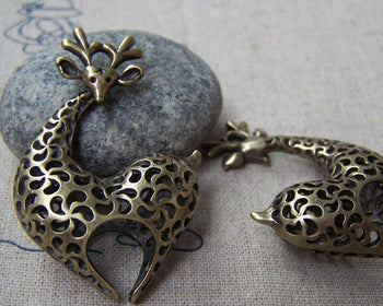 Accessories - Giraffe Pendants Antique Bronze 3D Heart Shaped Charms 31x46mm Set Of 4 Pcs A1793