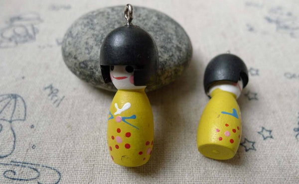 Accessories - Hand Painted Wood Pendants Japanese Doll Girl Charms 14x37mm Set Of 4 Pcs A5880