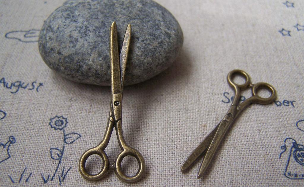 Accessories - Long Scissors Antique Bronze Barber Shop Scissors Charms 16x42mm Set Of 10 Pcs A2953