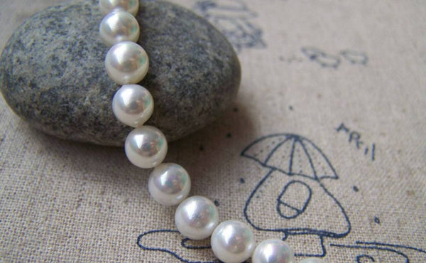 Accessories - Natural Shell White Round Pearl Beads Size 6mm One Strand Of 60 Pcs A854