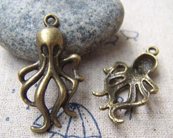Accessories - Octopus Pendants Antique Bronze 3D Charms 18x33mm Set Of 10 Pcs A1993