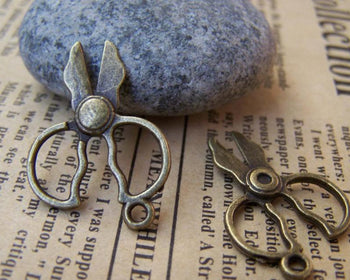 Accessories - Scissors Charms Antique Bronze Twisted Handle Design Pendants 19x23mm Set Of 10 Pcs A1719