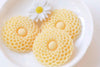 10 pcs of Resin Round Flower Cameo Cabochon 34mm A2249