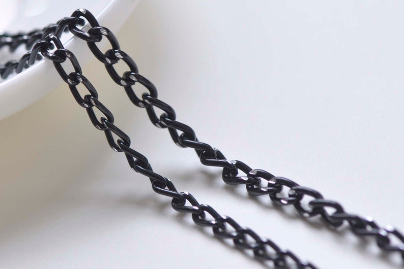 16.5 ft (5m) E-Coating Black Aluminium Chunky Textured Unsoldered Curb Chain A4087
