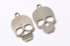 10 pcs Antique Silver/Bronze Flat Skull Scary Charms Pendants