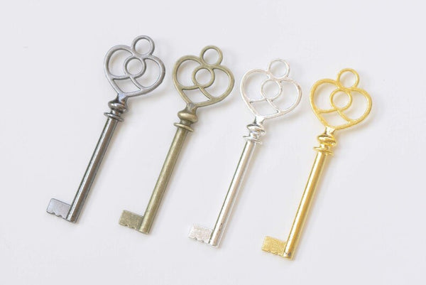 10 pcs Skeleton Key Charms Pendants 20x62mm