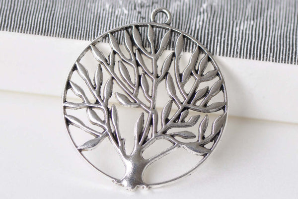 10 pcs Antique Silver Filigree Tree Round Charms Pendants A8619