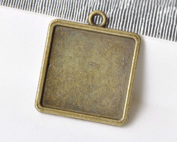 10 pcs Antique Bronze Square Pendant Tray Base 20mm A8660