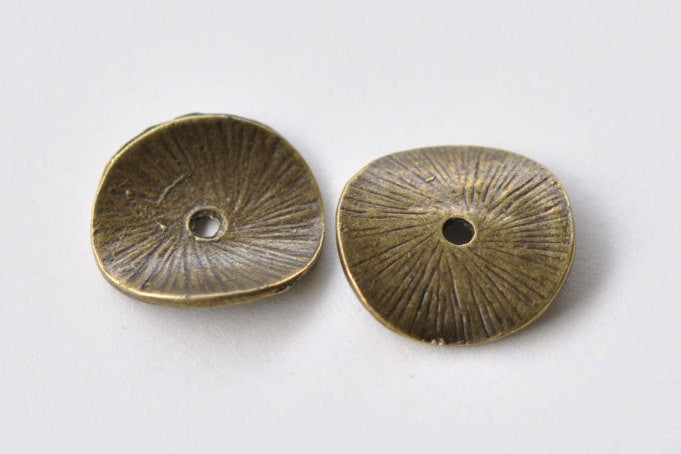 50 pcs Curved Potato Chip Antique Bronze Round Spacer Disc Beads A8620