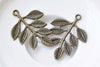 10 pcs Antique Bronze Leaf Charms Pendants 28x34mm A8719