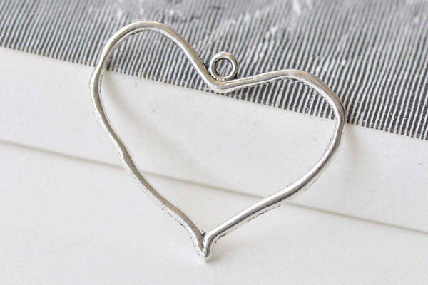 20 pcs Antique Silver Irregular Heart Connectors Charms 30x36mm A8802