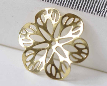 20 pcs Raw Brass Filigree Flower Connectors Embellishments A8958