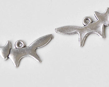 30 pcs Antique Silver Lovely Fox Charms 10x20mm A8978