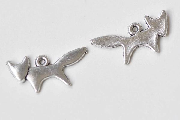 30 pcs Antique Silver Lovely Fox Charms 10x20mm A8978