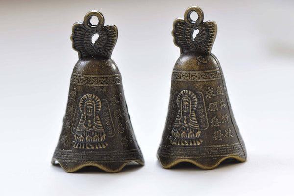 6 pcs Antique Bronze Large Traditional Chinese Bell Pendants A8889