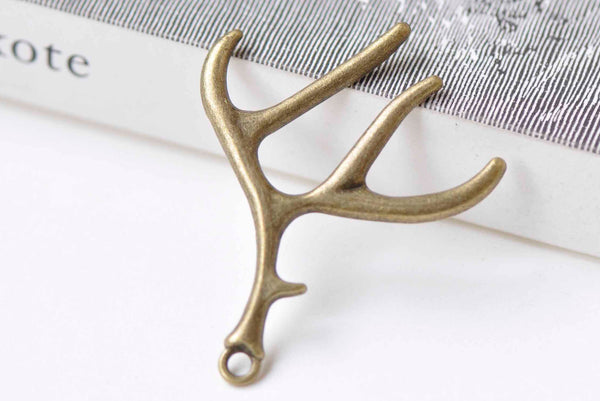 6 pcs Antique Bronze Antler Deer Horn Pendants Charms A9002