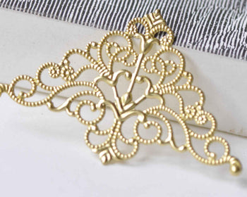 10 pcs Raw Brass Large Filigree Triangle Stamping Embellishments A8971