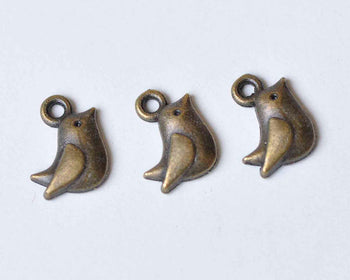 20 pcs Antique Bronze Lovely Bird Charms 8x11mm A9046