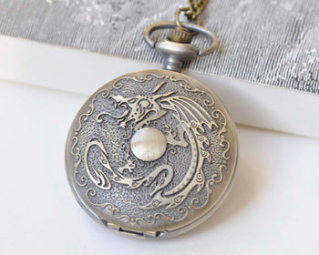 Antique Bronze Large Round Pocket Watch Necklace Set of 1 A4634